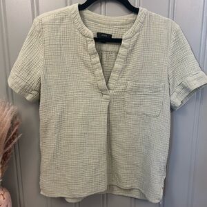 🔥 J. Crew Soft Gauze Textured Top Shirt Green Small